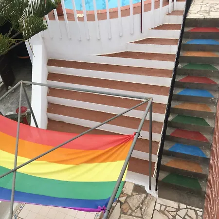 Homebase לינה וארוחת בוקר