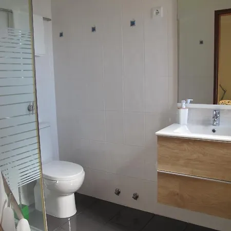 Homebase Bed & Breakfast Lourinha (Lisbon)
